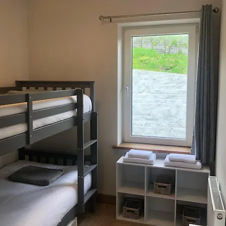 Sandyhill - * Westport